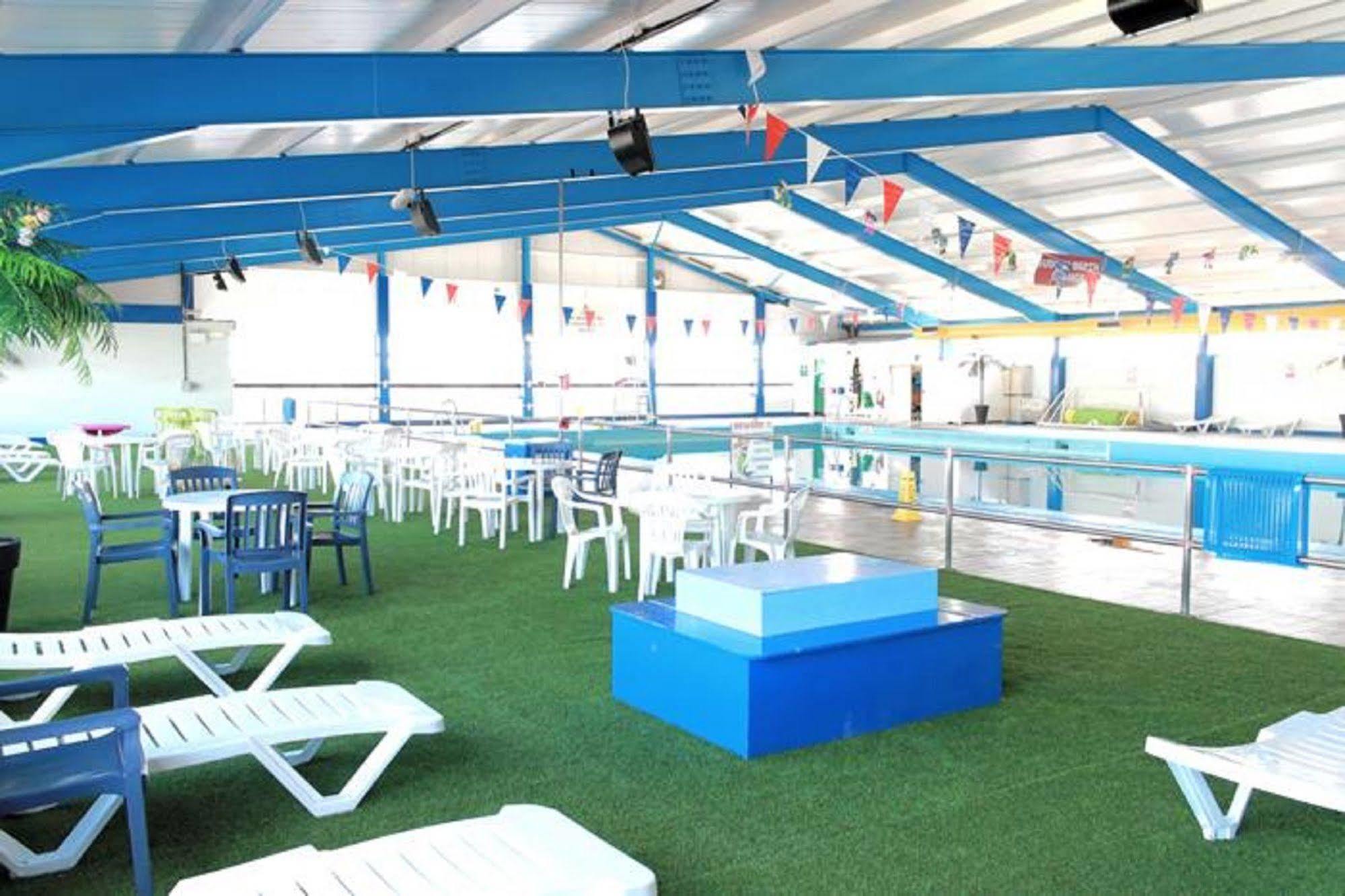 Pontins-Southport Holiday Park מראה חיצוני תמונה